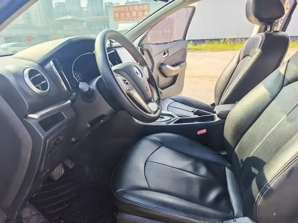 Venucia T70