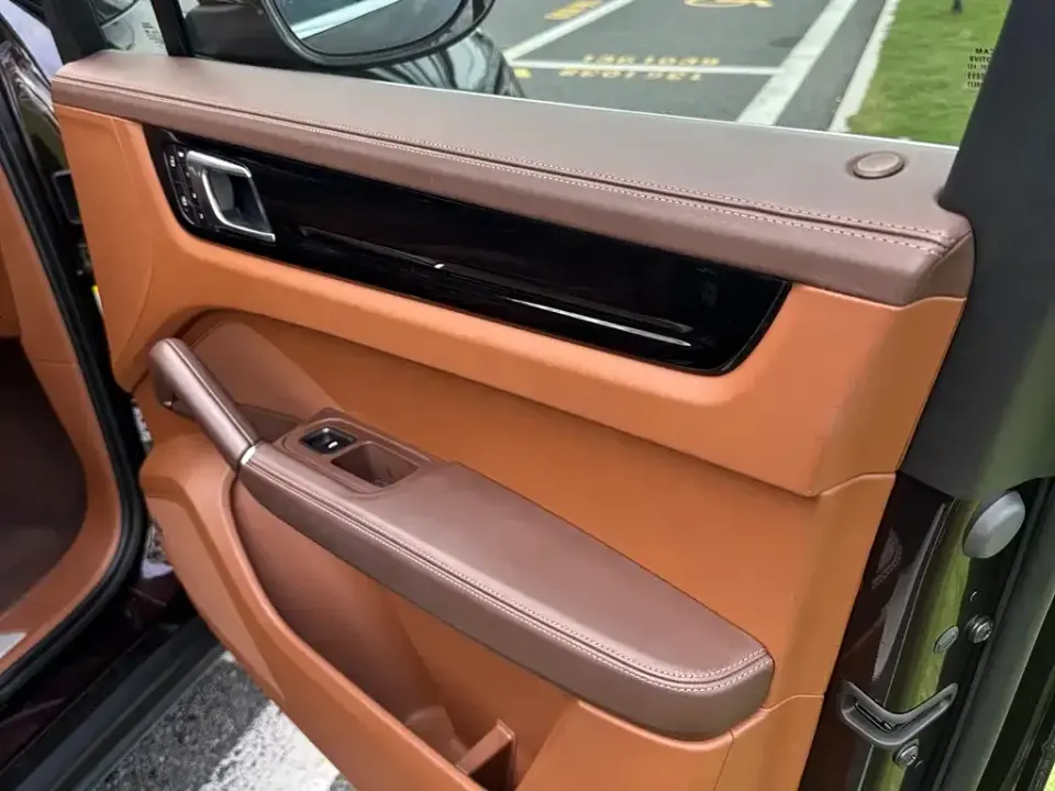 Porsche Cayenne Hybrid