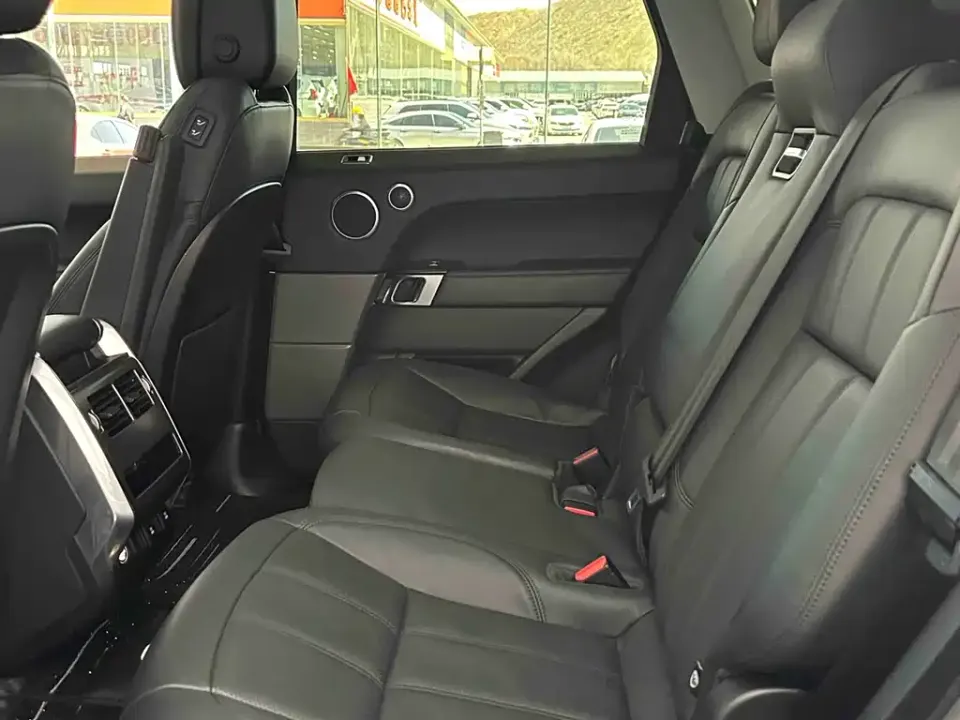 Land Rover Sport