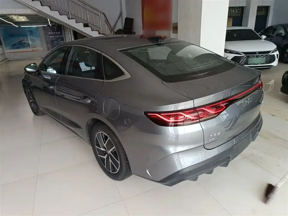 BYD Qin L