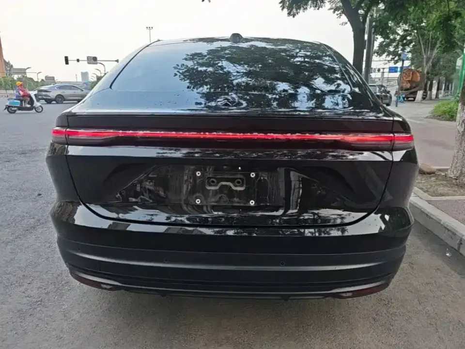 Nio EC6