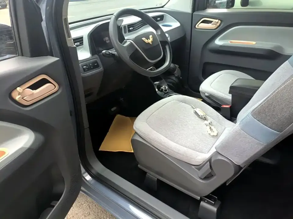 Wuling MINIEV