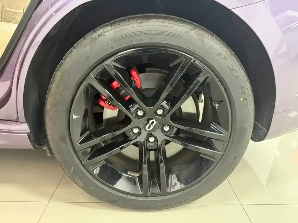 AITO AITO M5