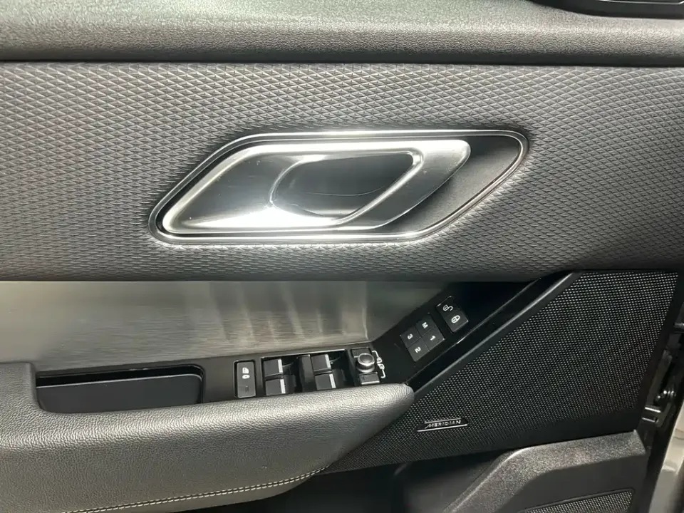 Land Rover Velar