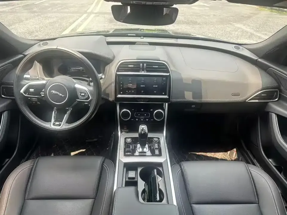 Jaguar XEL
