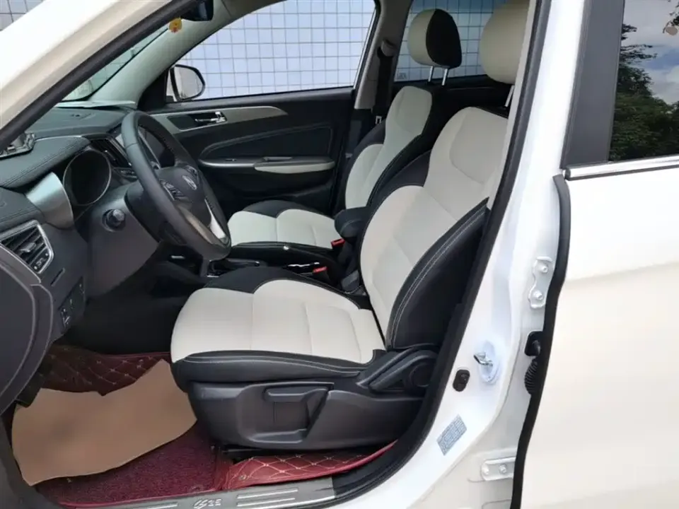 Changan CS35
