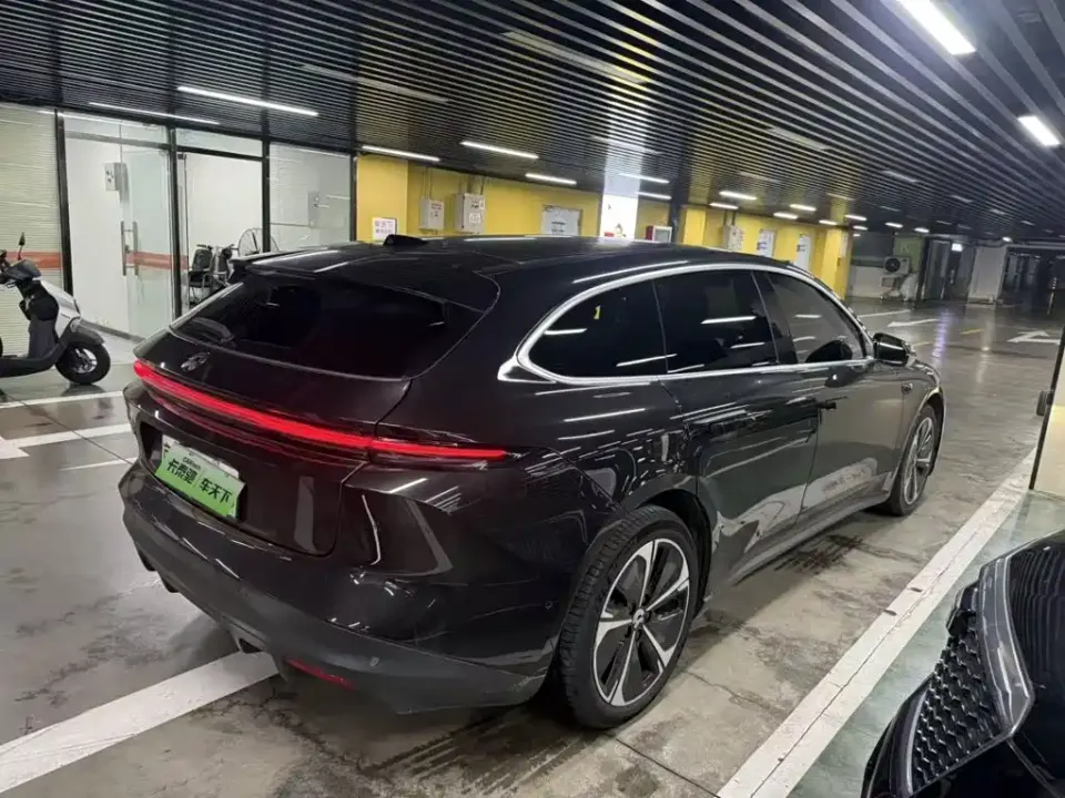 Nio ET5T