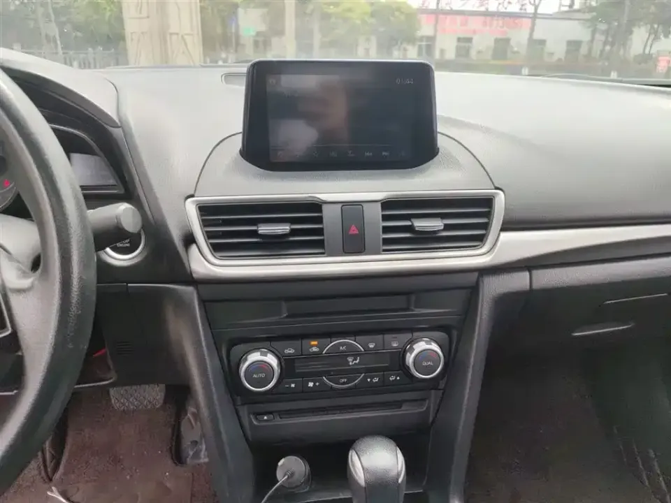 Mazda 3 Axela