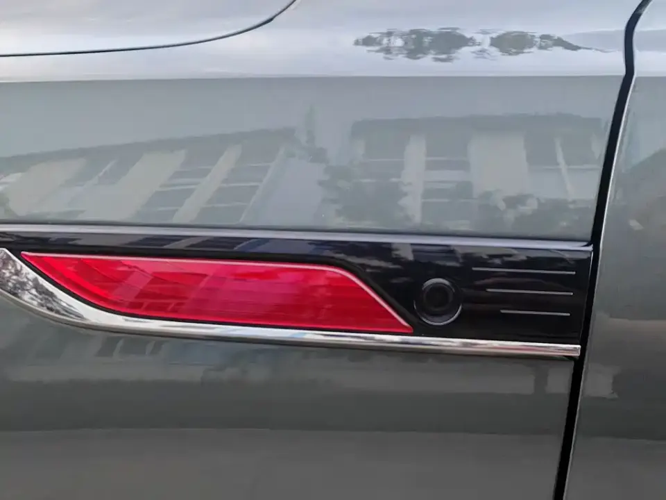 Hongqi Hongqi HS6 PHEV
