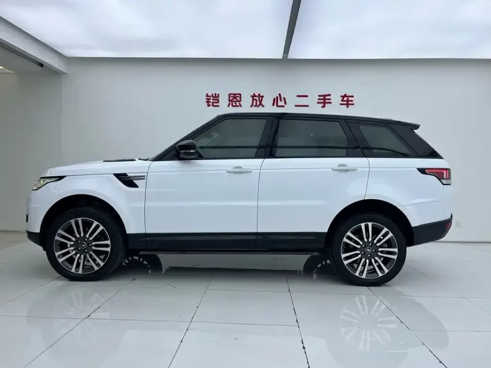 Land Rover Sport