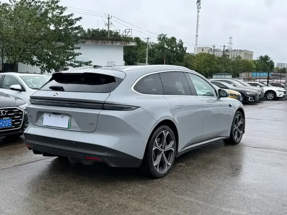 Nio ET5T