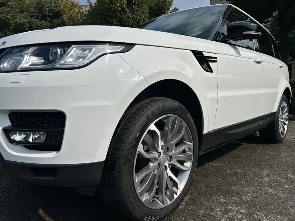 Land Rover Sport