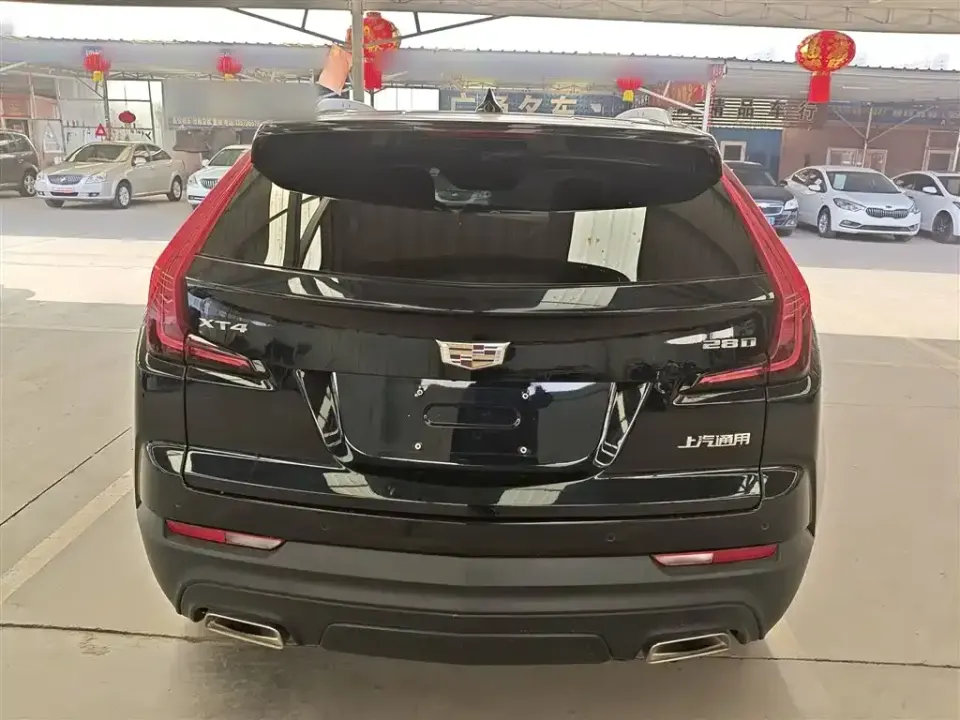 Cadillac XT4