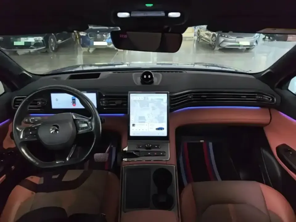 Nio EC6