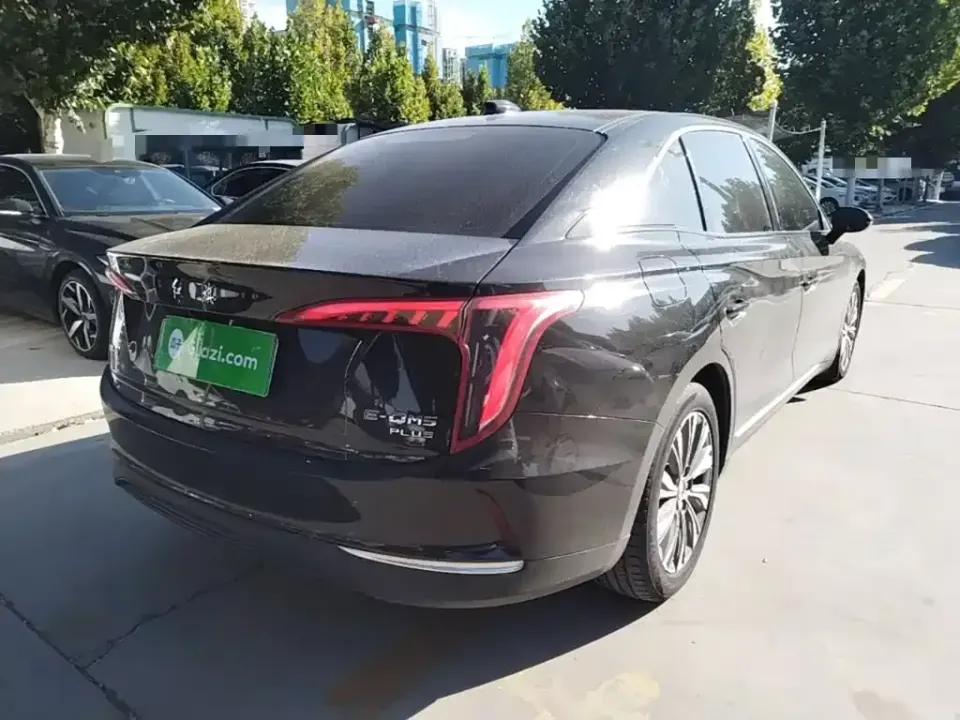 Hongqi Hongqi E-QM5