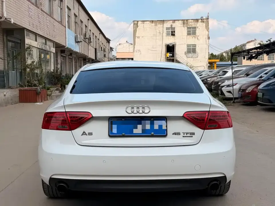 Audi A5 (Import)