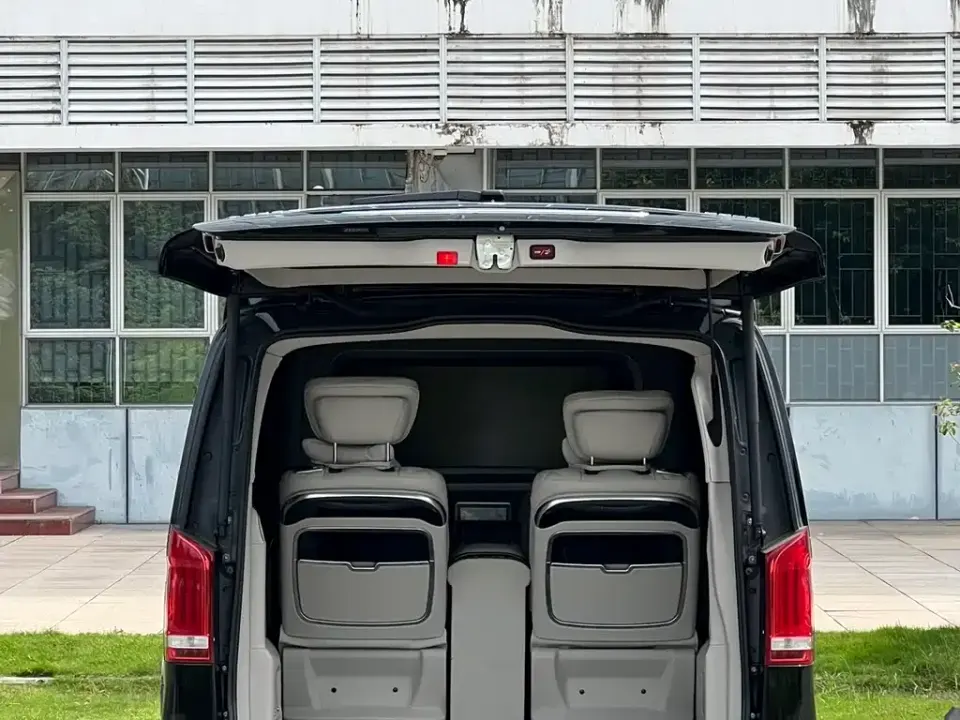 Mercedes-Benz V-Class