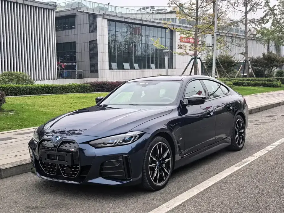 BMW i4 M