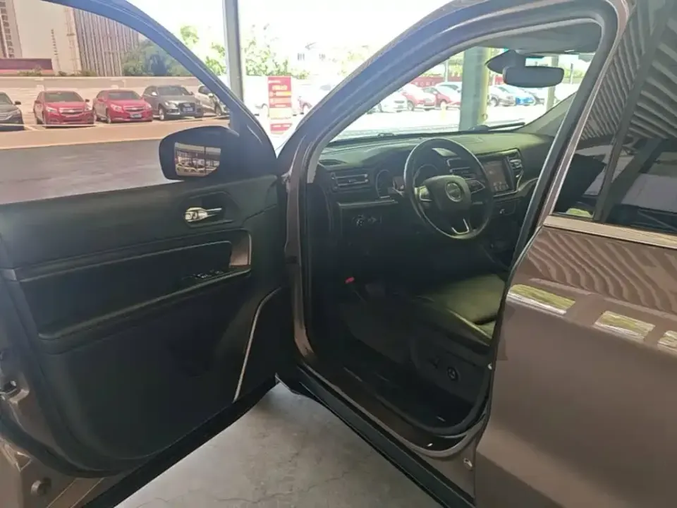 Jeep Commander