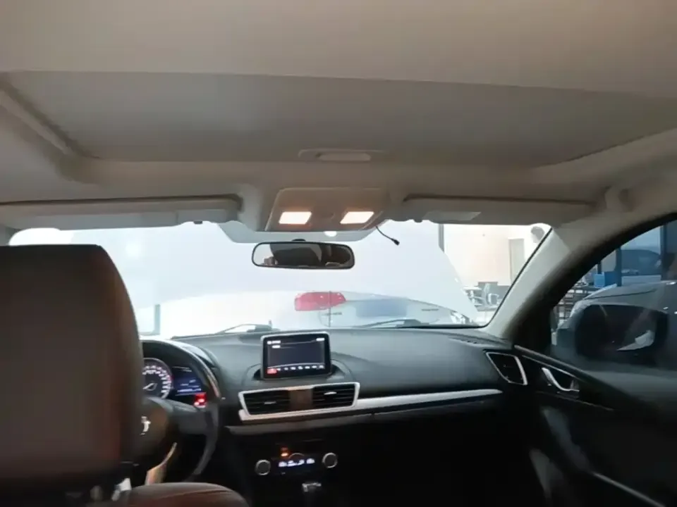 Mazda 3 Axela