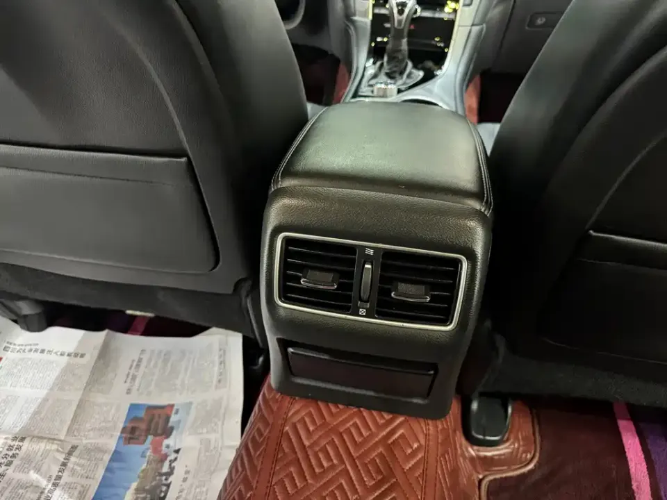 Infiniti Q50L