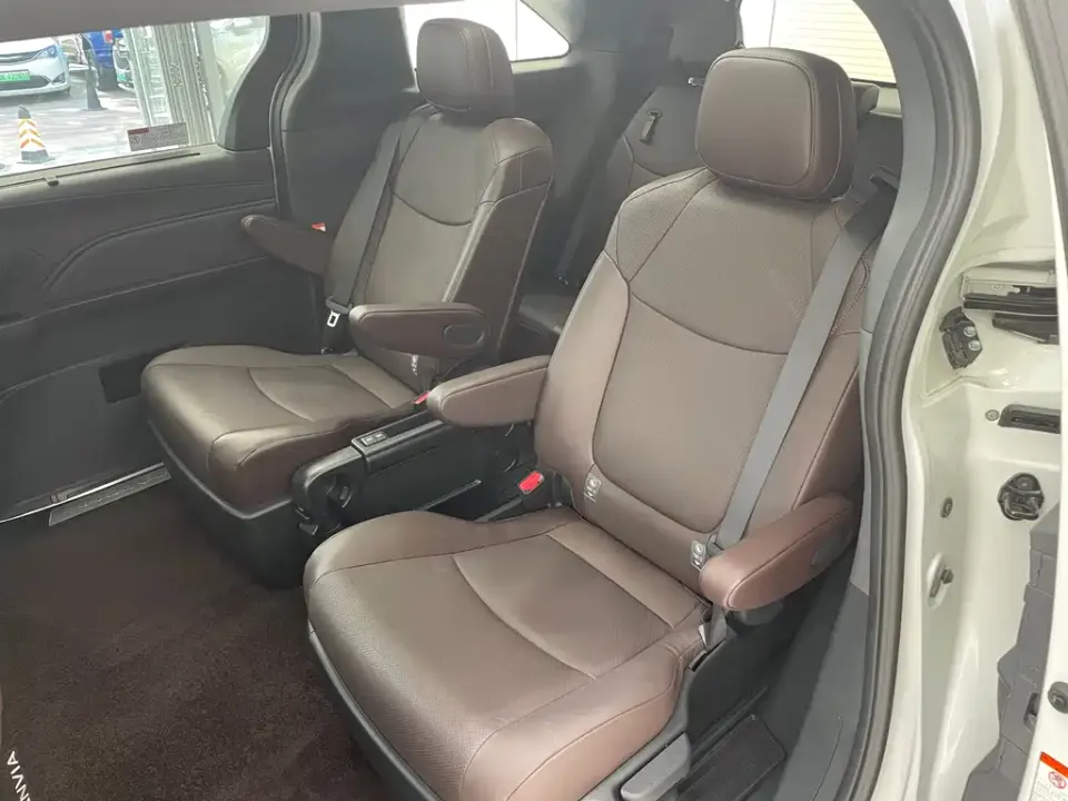 Toyota Granvia