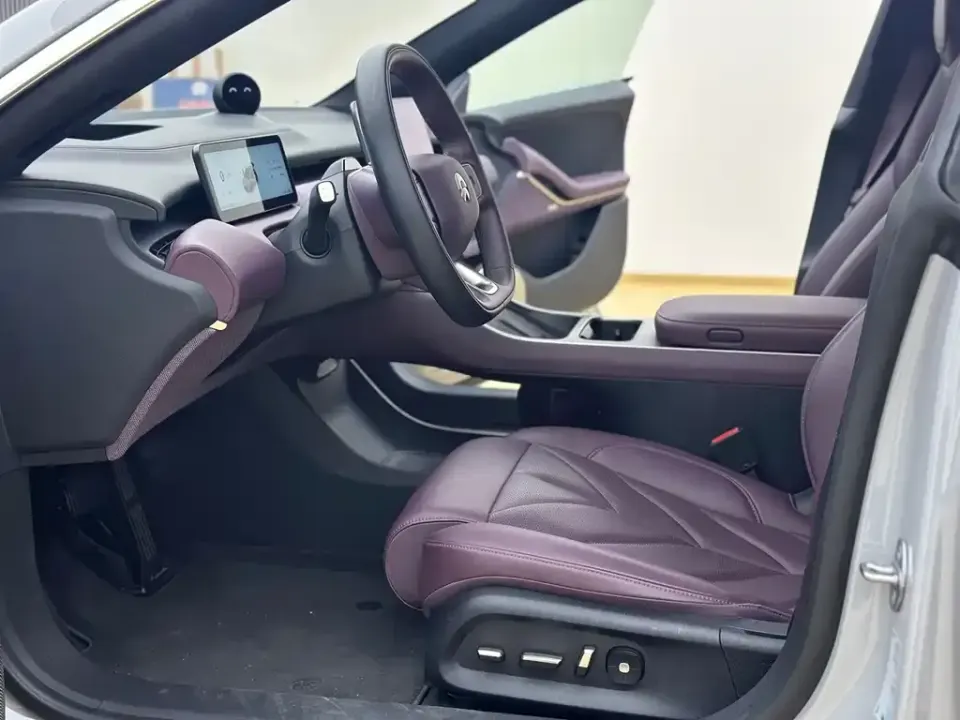 Nio ET5T