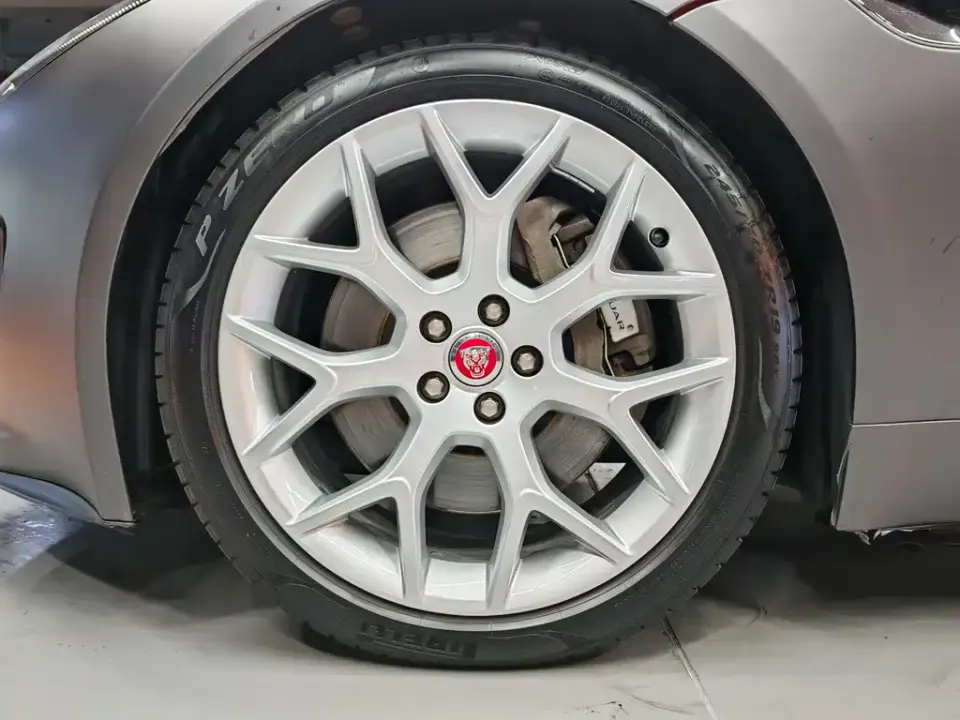 Jaguar F-Type