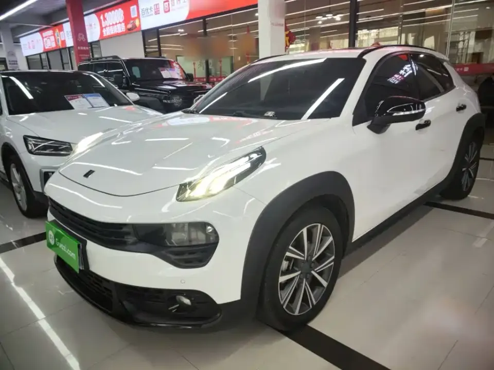 Lynk & Co 02