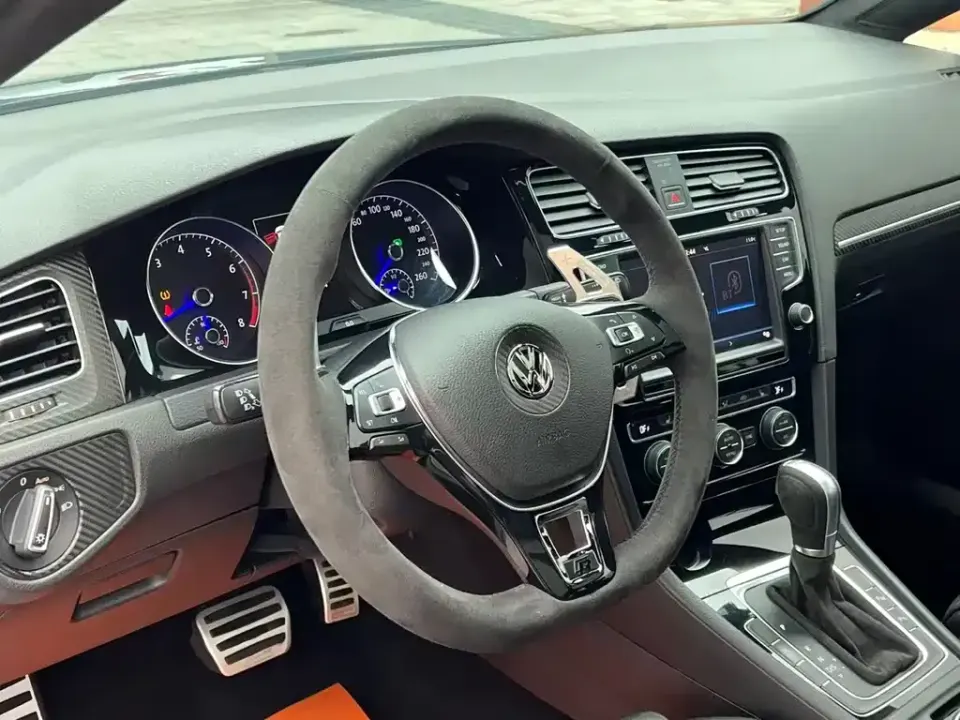 Volkswagen Golf (Import)