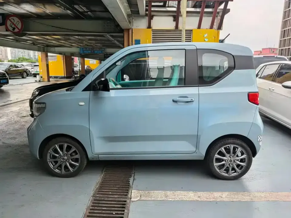 Wuling MINIEV