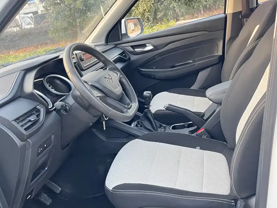 Wuling Hongguang S3
