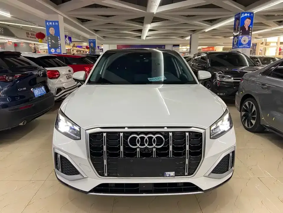 Audi Q2L