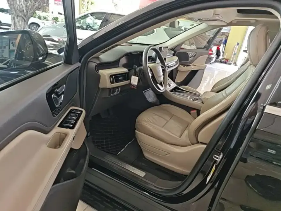 Lincoln Aviator (Import)