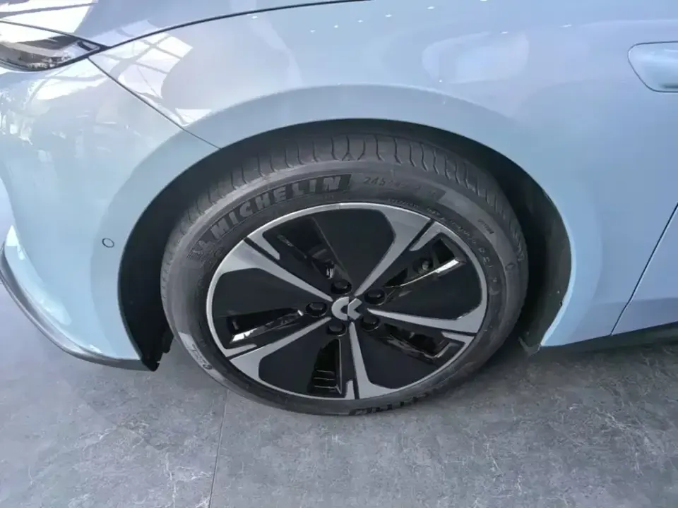 Nio ET5T
