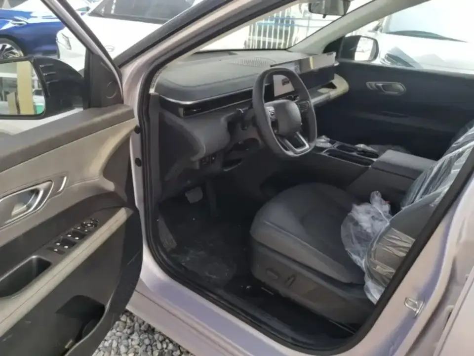 Hyundai EO