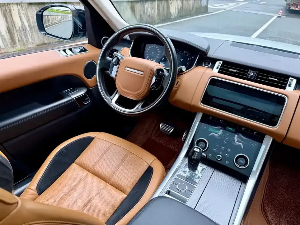Land Rover Sport