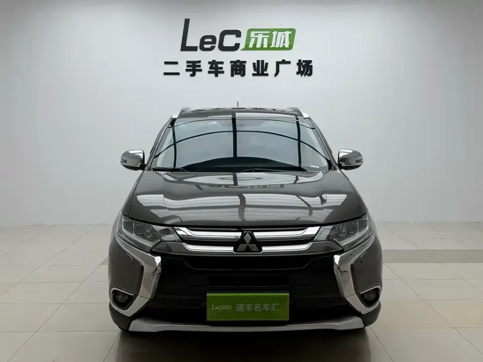 Mitsubishi Outlander (Import)