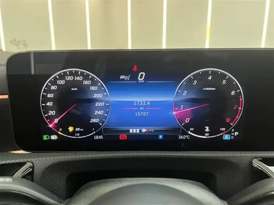 Mercedes-Benz CLA (Import)