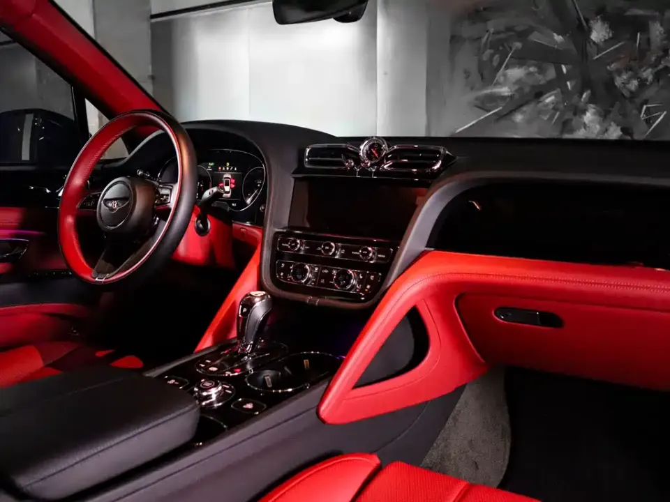 Bentley Bentayga PHEV