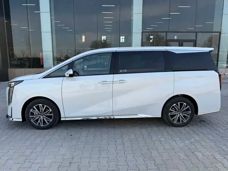 GAC Trumpchi M8
