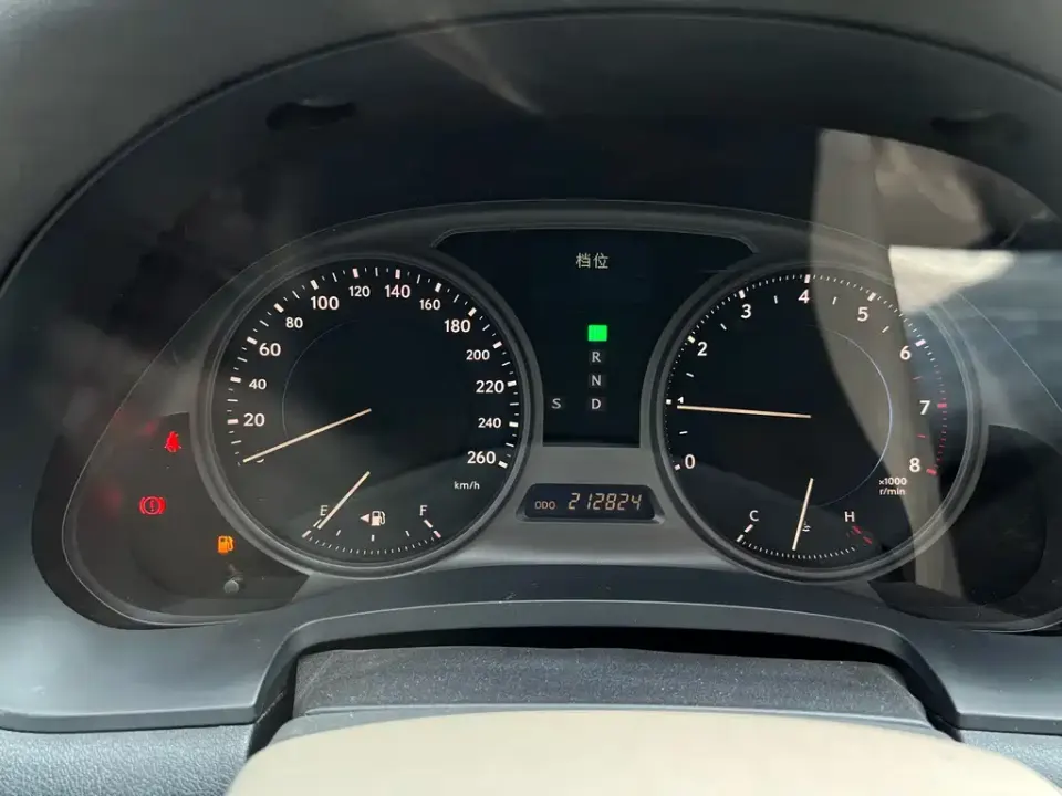 Lexus IS