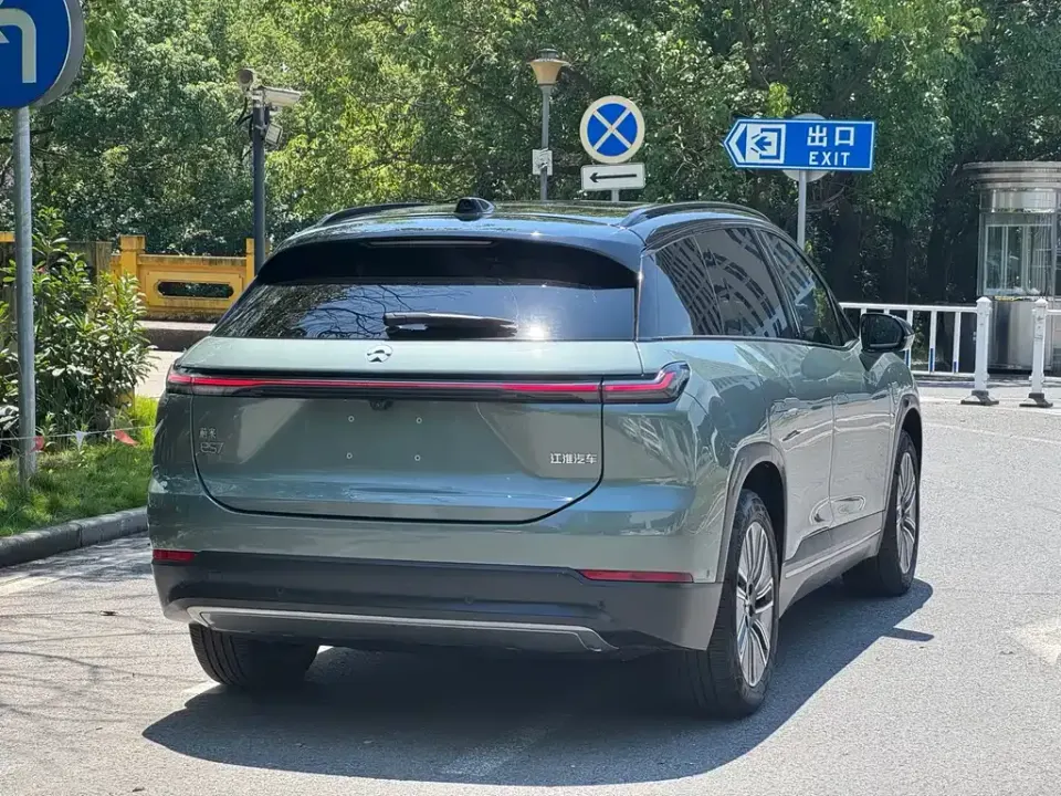 Nio ES7