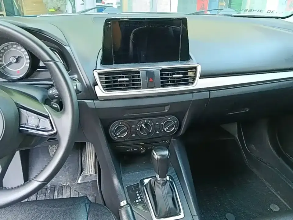 Mazda 3 Axela