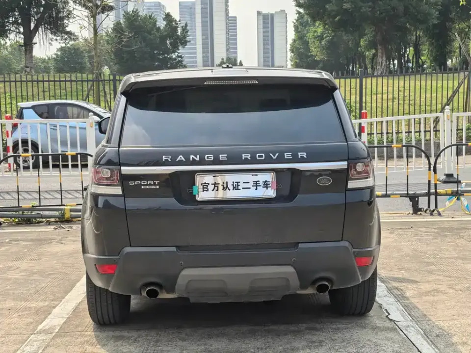 Land Rover Sport