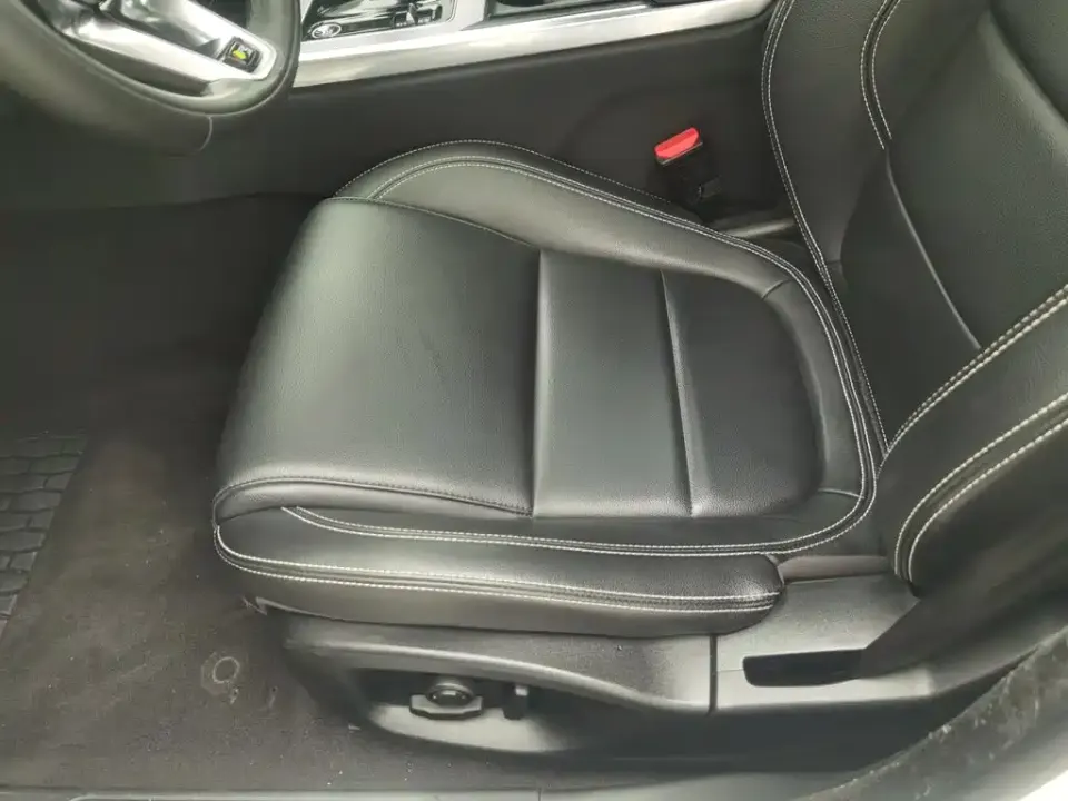 Jaguar XEL
