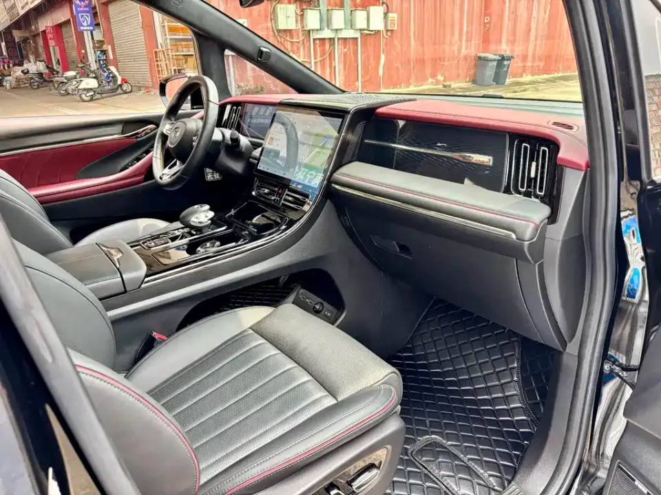GAC Trumpchi M8