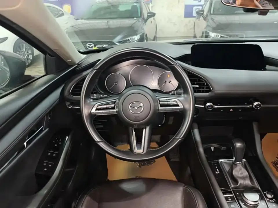 Mazda 3 Axela