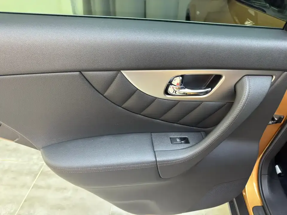Infiniti FX