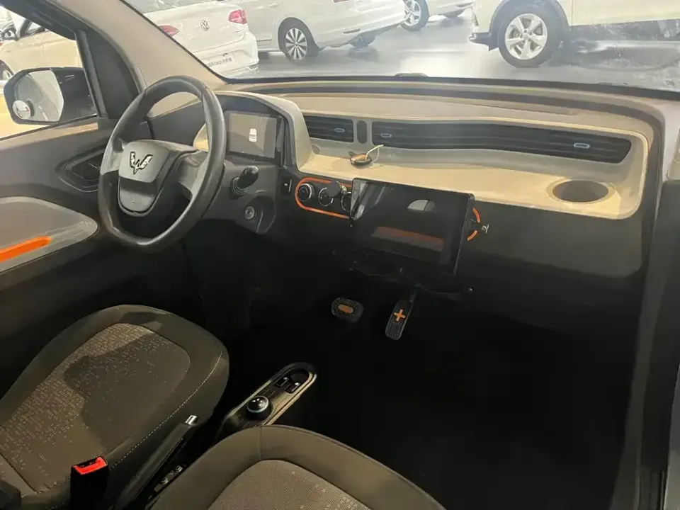 Wuling MINIEV